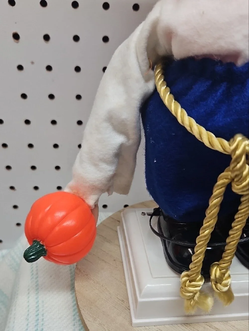 SantaS Best pre owned